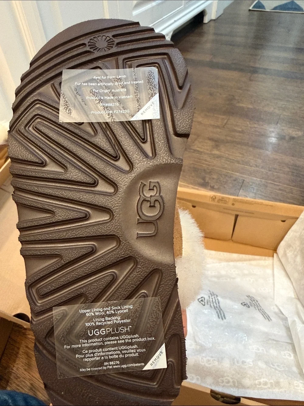 UGG Kids Chestnut (CHE) Tall Boots Box
